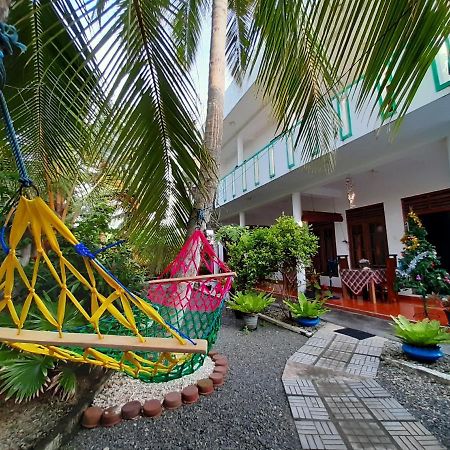 Sayura Beach Hotel Мірісса Екстер'єр фото
